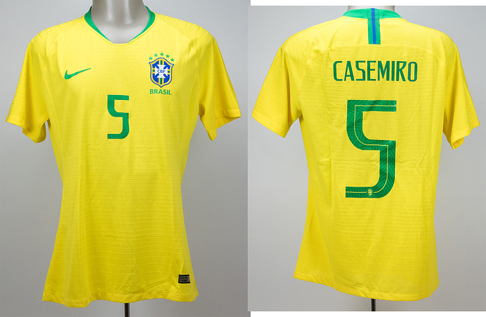 Brasilien - Trikot 2018  | Original match worn / issued Spielertrikot von Brasilien mit der Rückennummer 5. Getragen von Fred am 27.03.2018 im Freundschafts-Spiel gegen Deutschland (1:0). Status:AAB.