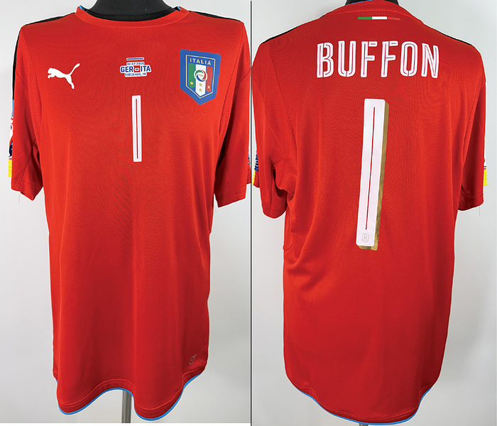 Italien - Trikot 2016 EM  | Original match issued Italien Spielertrikot mit der Nummer 1. Vorbereitet für Gianluigi Buffon für ein das Viertelfinale der Fußball Europameisterschaft gegen Deutschland am 02.07.2016 in Bordeaux.Status AAB