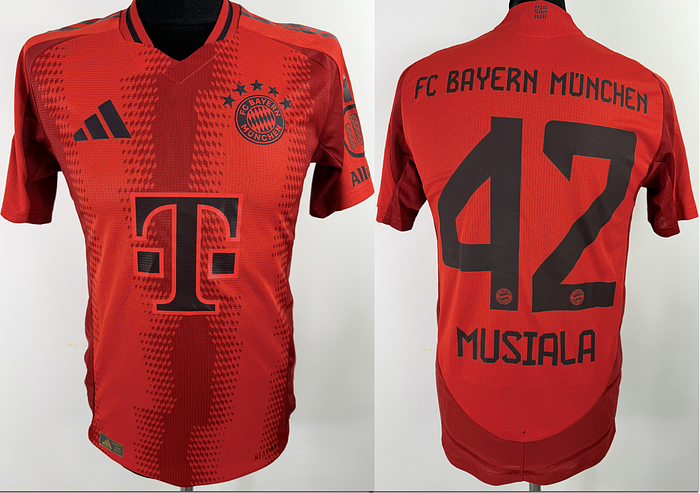 München,FC Bayern  - Trikot 2023  | Original match worn FC Bayern  Spielertrikot mit der Nummer 42 von Jamal Musiala.Vorbereitet für ein DFB -Pokalspiel in der Saison 2022/2023.Status ABB