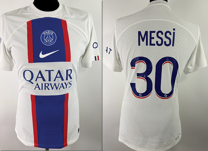 Paris, St.Germain - Shirt 2022 - Original match-issued Paris Saint-Germain player shirt, number 30 (Lionel Messi). Worn in a league match during the 2022/2023 season. Status:ABC. Short-sleeved shirt; size M; club crest and manufacturer logo applied (rubberized); sponsor, player name, and number applied (rubberized); Ligue 1 patch applied (flocked); 100% polyester; made in Thailand. Condition: A
