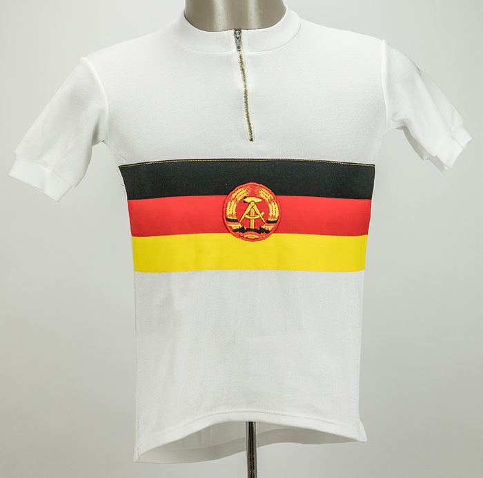 Meisterschaftstrikot 1976  | Original Meistertrikot des DDR-Radsportmeisters Mannschaftszeitfahren 1976 der Männer.