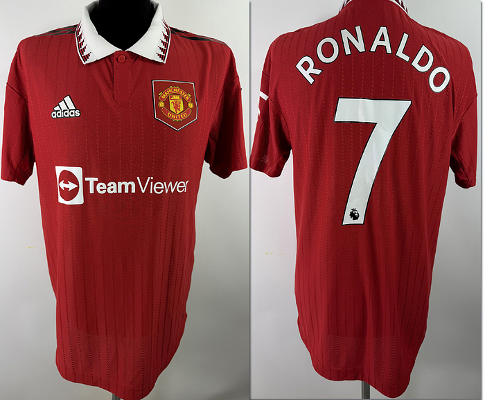 Manchester,United  - Trikot 2023  | Original match issued  Manchester United Spielertrikot mit der Nummer 7 von Cristiano Ronaldo. Vorbereitet für ein Premier-League Spiel in der Saison.2022/2023 .Cristiano Ronaldo ist mehrfacher Championsleague-Sieger, Europameister mit Portugal und gewann mit Portugal die Nationsleague Status ABC