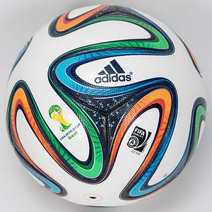Adidas Ball 2014  | „Adidas Brazuca Official Match Ball FIFA World Cup Brazil" 2014. Mit match print "4 July 2014 Quarter - Final France - Germany. Estadio de Maracana". FIFA approved (A). Größe 5. Made in China. - Bild 4