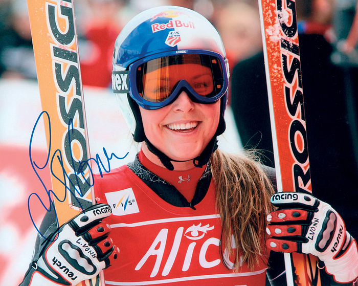 Vonn, Lindsey  | Großer Farbfotoprint mit original Signatur von Lindsay Vonn (USA). Mehrfachen Weltmeisterin und Olympiasiegerin im Ski-Alpin. 25,5x20 cm. Mit COA von "Signedpictures" auf der Rückseite.
