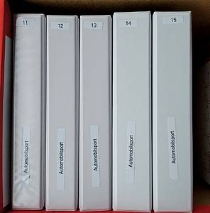Sammlung Formel-1 1949-2022  | 15 Ordner mit ca. 3000 verschiedenen Autogrammbelegen von ca. 650 Rennfahrern der Formel-1 von 1949 - 2022. Dabei fast alle Formel-1 Weltmeister von 1949 - 2022 (außer Caracciola und Nuvorali). Ca. 95% der Fahrer die Platz 1-3 belegt haben vorhanden. Ca. 60% wurden von dem Sammler Fritz Weber (GER) face-to-face geholt. - Bild 4
