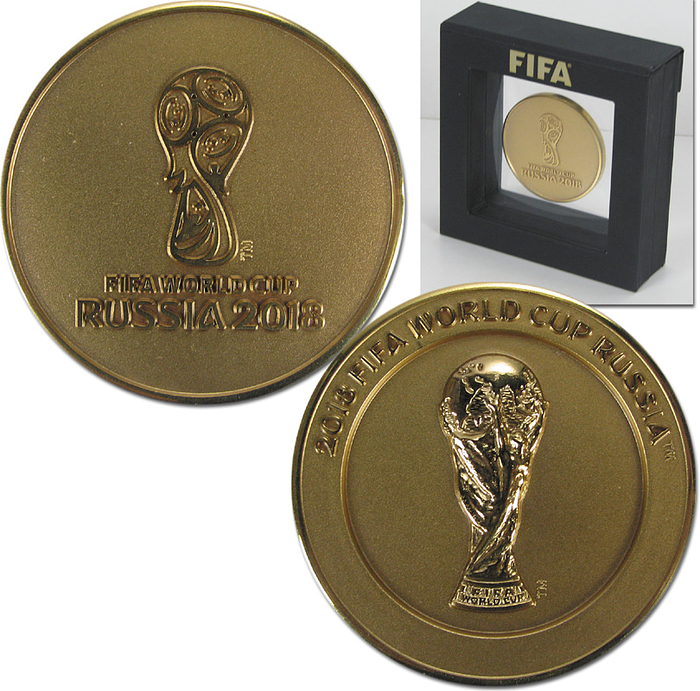 Participation Medal: FIFA World Cup 2018 Russia - „2018 FIFA World Cup Russia“. Official participation medal for the Football World Championship. Bronze, gilded, size 5 cm. In original case with inscription "FIFA". Very rare, very beautiful! --Was awarded to the players, coaches and officials of the World Cup 2018. Condition: A