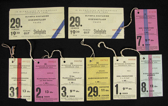 Eintrittskarte OSW1964  | 9 Eintrittskarten von den Olympischen Winterspiele Innsbruck 1964 von verschiedenen Wettbewerben, 19x8 cm bis 10x3 cm.