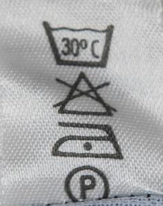 match worn football shirt Inter Milan 1988/1989 - Original match worn player shirt from Inter Milan with number 15. Worn by Dario Morelo on December 7th, 1988 in the round of 16 of the UEFA Cup against Bayern Munich. Inter - Bayern 1:3. Status:AAB --Long sleeve shirt; Size XL; Embroidered club logo, 1 championship star and uhlsport logo; 'Misura' flocked advertising imprint; flocked back number; uhlsport. Comes from the collection of a former Bayern Munich official Condition: A - Bild 7