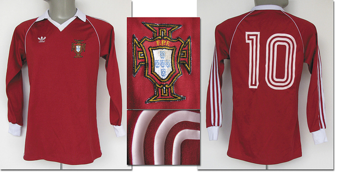 Original match worn Spielertrikot von Portugal mit der Rückennummer 10. Getragen am 17.02.1982 im Freundschaftsspiel gegen Deutschland in Hannover. Deutschland - Portugal 3:1. Tauschtrikot direkt aus der Sammlung eines Deutschen Nationalspielers. Status:AAA.