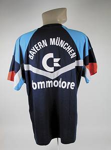 Training shirt FC Bayern Munich 1988 - Original training shirt from FC Bayern Munich from 1988. Short-sleeved shirt; size 8; manufacturer logo embroidered; sponsor print and "Bayern Munich" lettering flocked. Adidas. 60% cotton, 40% polyester. Made in Malaysia. The shirt comes from a former Bayern Munich employee. Condition: A - Bild 3