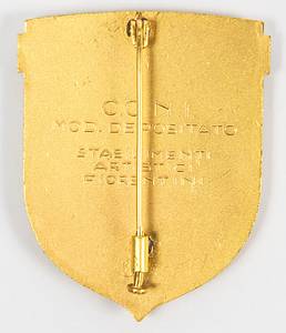 Olympische Winterspiele Cortina d´Ampezzo 1956. Offizielles Teilnehmerabzeichen mit der Aufschrift "C.N.O." (NOK). Bronze, vergoldet, farbig emailliert, 5x4. In original Lederbox mit den Olympischen Ringen und der Jahreszahl "1956" (9x8x2,2 cm). - Bild 4