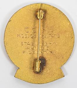 Olympische Winterspiele Cortina d´Ampezzo 1956. Offizielles Teilnehmerabzeichen mit der Aufschrift "Atleta" (Athleten). Bronze, vergoldet, farbig emailliert, 4x3,5 cm. Dabei original Verpackung aus Papier mit dem Aufdruck "Atleta". - Bild 3