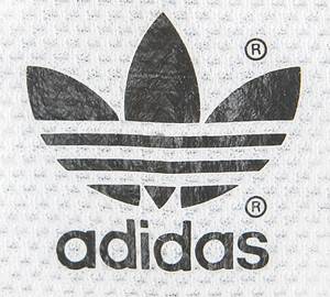 World Cup 1986 match issue football shirt Germany - Original match-issued Germany jersey with the number 18. Worn by Uwe Rahn (did not play) on June 25, 1986, in the 1986 FIFA World Cup semifinal against France. France lost 0-2 to Germany. Rahn was the 1986 World Cup runner-up. Exchange jersey! Status: AAA --One of the rarest and most sought-after German World Cup jerseys. --Short-sleeved jersey; size 7/8; sewn-on DFB logo; printed adidas logo; flocked back number; with Climalite 2000 tag on the left sleeve; adidas. A French international swapped the jersey with Rahn after the game. --minor storage wear Condition: A- - Bild 7