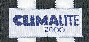 World Cup 1986 match issue football shirt Germany - Original match-issued Germany jersey with the number 18. Worn by Uwe Rahn (did not play) on June 25, 1986, in the 1986 FIFA World Cup semifinal against France. France lost 0-2 to Germany. Rahn was the 1986 World Cup runner-up. Exchange jersey! Status: AAA --One of the rarest and most sought-after German World Cup jerseys. --Short-sleeved jersey; size 7/8; sewn-on DFB logo; printed adidas logo; flocked back number; with Climalite 2000 tag on the left sleeve; adidas. A French international swapped the jersey with Rahn after the game. --minor storage wear Condition: A- - Bild 8