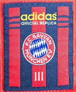 Original match worn Spielertrikot vom FC Bayern München mit der Rückennummer 24. Getragen von Ali Daei am 22.08.1998 im Spiel der Fußball Bundesliga gegen den MSV Duisburg. Bayern - Duisburg 3:1. Ali Daei ist 149-facher Nationalspieler vom Iran. Status:AAB. - Bild 4