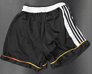 Original match worn Spielertrikot und Spielerhose von Deutschland mit der Rückennummer 8. Getragen von Ulf Kirsten am 14.11.1999 im Freundschaftsspiel gegen Norwegen. Norwegen - Deutschland 0:1. Status:AAC. - Bild 5