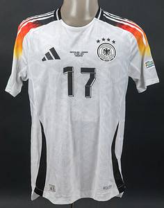 UEFA Euro 2024 match worn football shirt Germany - Original match-worn/issued Germany shirt with the number 17. Worn by Florian Wirtz on June 23, 2024, in a group match against Switzerland at the European Football Championship. Switzerland - Germany 1:1. Status:AAB --Short-sleeved jersey; size M; DFB logo, 4 World Cup stars, and adidas logo rubberized; match details, player name, and number (front and back) rubberized; 'Deutschland' lettering rubberized on the back of the collar; jersey with UEFA Euro 2024 Trophy patch and UEFA Foundation for Children patch; adidas Heat.Rdy. Jersey comes from the collection of a DFB official. Condition: A - Bild 2