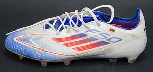 UEFA Euro 2024 match worn football boots - Original match-worn adidas F50 football boots. Worn by Florian Wirtz in various matches for the German national football team at the 2024 European Championship. With game wear. Status: ABA --Adidas lace-up shoes; model F50 Comfort; adidas rubberized heel stripes; shoes show signs of wear; 'FW10' lettering, 'Fiebertouch', and German flag rubberized; adidas Fibertouch. The shoes come from a DFB (German Football Association) kitman. Condition: A- - Bild 3