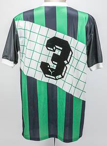 Sorry, no english description is available. ... match worn football shirt FC Homburg 1989/1990 -  Condition: A-.....Trikot kurzarm; Größe ca. L; Vereins-Logo geflockt; Puma-Logo gewebt; Werbeaufdruck 'London' geflockt; Rückennummer geflockt; Trikot hat Gebrauchsspuren (Etikett verwaschen); Puma. - Bild 3