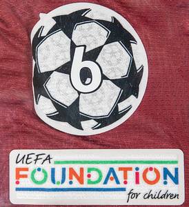 Original match worn Spielertrikot vom FC Bayern München mit der Rückennummer 4. Getragen von Niklas Süle am 29.09.2021 im Spiel der UEFA Champions League gegen Dynamo Kiew. Bayern - Dynamo 5:0. Süle ist 49-facher Nationalspieler von Deutschland. Status:AAB. - Bild 5