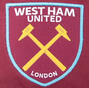 Original match worn Spielertrikot von West Ham United mit der Rückennummer 9. Getragen von Michail Antonio am 18.04.2024 im Viertelfinale der UEFA Europa League gegen Bayer 04 Leverkusen. West Ham - Leverkusen 1:1. Antonio ist 17-facher Nationalspieler von Jamaika. Status:AAB. - Bild 4