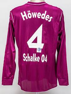 Original match worn Spielertrikot vom FC Schalke 04 mit der Rückennummer 4. Getragen von Benedict Hövedes am 11.02.2012 im Bundesligaspiel gegen Borussia Mönchengladbach. Borussia - Schalke 3:0. Hövedes ist Fußball Weltmeister 2014. Status:AAB. - Bild 3