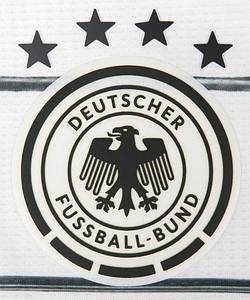 Original match worn Spielertrikot von Deutschland mit der Rückennummer 5. Getragen von Mats Hummels am 15.06.2021 im Gruppensspiel der Fußball Europameisterschaft gegen Frankreich. Frankreich - Deutschland 1:0. Trikot ist ungewaschen. Status:AAC. - Bild 4