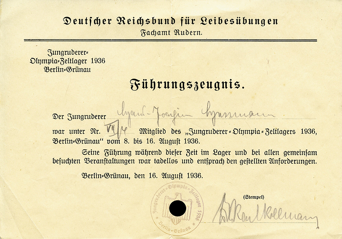 Originales "Führungszeugnis" für das "Jungruderer Olympia-Zeltlager 1936 Berlin Grünau". Mit dem absolut seltenen original Stempel des Jungruderer Olympia-Zeltlager 1936, 21x14,5 cm.