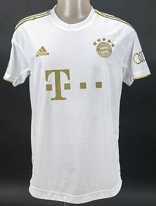 Original match worn Spielertrikot vom FC Bayern München mit der Rückennummer 7. Getragen von Serge Gnabry am 26.10.2022 im Gruppenspiel der UEFA Champions League gegen den FC Barcelona.  Barcelona - Bayern 0:3. Gnabry ist 49-facher Nationalspieler von Deutschland. Status:AAB. - Bild 2