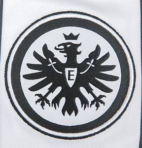Sorry, no english description is available. ... match worn football shirt Eint. Frankfurt 2017/18 -  Condition: A.....Trikot kurzarm; Größe L; Vereinsemblem und Nike-Logo gestickt; Sponsor `indeed Jobs finden` gummiert; Schriftzug 'Eintracht Frankfurt', Spielernummer und Spielername gummiert; Rückseite aus Netzstoff; mit BL Patch und Deutsche Börse Group Patch; Nike Dri-Fit. - Bild 4