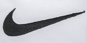 Frankfurt, Eintracht - Trikot 2018/2019  | Original match worn Eintracht Frankfurt Spielertrikot mit der Nummer 17. Getragen von Kevin-Prince Boateng am 19.02.2018 im Bundesliga-Spiel gegen RB Leipzig. SGE - RB Leipzig 2:1. Boateng ist 15-facher Nationalspieler von Ghana. Status:AAC. - Bild 8