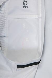 Sorry, no english description is available. ... match worn football shirt Eint. Frankfurt 2017/18 -  Condition: A.....Trikot kurzarm; Größe L; Vereinsemblem und Nike-Logo gestickt; Sponsor `indeed Jobs finden` gummiert; Schriftzug 'Eintracht Frankfurt', Spielernummer und Spielername gummiert; Rückseite aus Netzstoff; mit BL Patch und Deutsche Börse Group Patch; Nike Dri-Fit. - Bild 9