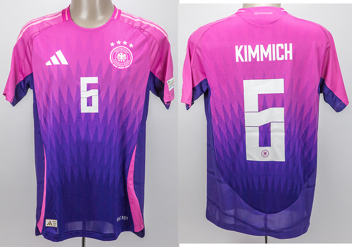 Original match issued/worn Spielertrikot von Deutschland mit der Rückennummer 6. Vorbereitet/Getragen für Joshua Kimmich am 11.10.2024 im Gruppenspiel der UEFA Nations League gegen Bosnien-Herzegowina. Bosnien - Deutschland 1:2. Kimmich ist 99-facher Nationalspieler von Deutschland. Status:AAB.