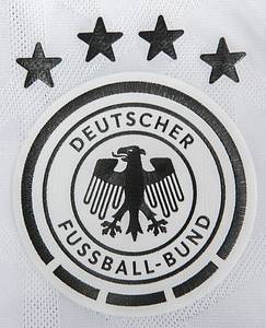 Original match issued Spielertrikot von Deutschland mit der Rückennummer 13. Vorbereitet für Thomas Müller am 14.06.2024 im Gruppenspiel der Fußball Europameisterschaft gegen Schottland. Deutschland - Schottland 5:1. Thomas Müller ist Fußball-Weltmeister 2014. Status:AAB. - Bild 4