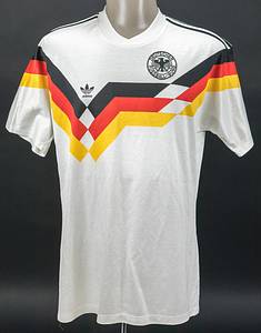 DFB - Trikot 1988 EM  | Original match worn Spielertrikot von Deutschland mit der Rückennummer 14. Getragen von Thomas Berthold am 10.06.1988 im Eröffnungsspiel der Europameisterschaft gegen Italien. Italien - Deutschland 1:1. Berthold ist Fußball Weltmeister 1990 und Vize-Weltmeister 1986. Status:AAA. - Bild 2