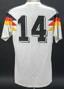 UEFA EURO 1988 football shirt Germany match worn - Original match-worn Germany shirt with the number 14. Worn by Thomas Berthold on June 10, 1988, in the opening match of the European Championship against Italy. Italy - Germany 1:1. Berthold is a 1990 World Cup winner and 1986 World Cup runner-up. Status: AAA --Short-sleeved jersey; size 7/8; DFB logo (with tongue on the eagle), embroidered; adidas logo printed; flocked back number; jersey has minor signs of wear; adidas. The consignor has acquired this jersey directly from the collection of Thomas Berthold. Condition: A- - Bild 3