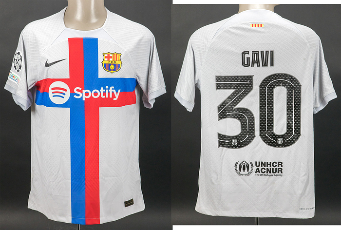 Original match issued Spielertrikot vom FC Barcelona mit der Rückennummer 30. Vorbereitet für Gavi am 13.09.2022 im Spiel der UEFA Champions League gegen den FC Bayern München. Bayern - Barcelona 2:0. Gavi ist 24-facher Nationalspieler von Spanien. Status:AAC.