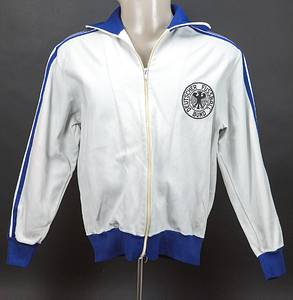 DFB - Trainigsjacke 1971  | Original match worn Trainingsjacke von Deutschland getragen von Werner Weist im DFB U-23 Länderspiel Deutschland v Polen am 16.11.1971 in Bremen. Status:AAA Am 17.11.1971 spielte die deutsche A-Nationalmmanschaft gegen Polen und trugen die gleichen Trainingsjacken!. - Bild 2