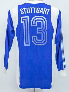 match worn football shirt Stuttgarter Kickers 70s - Original match worn / issued player shirt from the Stuttgarter Kickers with the number 13. Worn by Werner Weist in a match of the 2. Bundesliga in the 1977 / 1978 season. Status: ABA. --Long-sleeved Adidas/Erima jersey; size 7/8; club logo, Südmilch advertising, back number, and club name, all applied using the wet flocking process; jersey has been washed several times! --Jersey comes directly from the Werner Weist collection (1949-2019) - Borussia Dortmund 1968 - 1971 (72/34), Werder Bremen 1971-1977 (145/33), Stuttgarter Kickers (1977-1978; 10/1); 3x DFB U-23 1970 + 1971). The buyer receives a certificate of authenticity and confirmation from the Weist family regarding the origin of the pieces. Condition: A-B - Bild 3