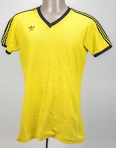 Dortmund, Borussia-Trikot 1972-1976  | Original match issued Spielertrikot von Borussia Dortmund ohne Rückennummer. Vorbereitet für die Bundesliga- Saison 1972 -1976. Mit dazugehöriger original Spielerhose der Borussen. Status:ACA. - Bild 2