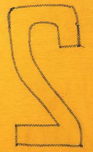 Match worn Footballshirt Borussia Dortmund 1968 - Original match-worn Borussia Dortmund shirt with the number 2, probably worn by Gerd Peehs in the 1968-1970 Bundesliga season. Status: ABA --Photo of this jersey in "Steinert - The Borussia Dortmund Jersey History" (page 34). Orange-yellow short-sleeved cotton jersey, V-neck with black and yellow trim (black trim 0.9 cm, yellow trim 1.1 cm). Sleeves with yellow cuffs. Size 6, manufacturer presumably Palme. Sewn-on linen back number, black color slightly faded. Jerseys from this era were used several times and have all been washed. Several stitched repairs. --Jersey comes directly from the Werner Weist collection (1949-2019) - Borussia Dortmund 1968 - 1971 (72/34), Werder Bremen 1971-1977 (145/33), Stuttgarter Kickers (1977-1978; 10/1); 3x DFB U-23 1970 + 1971). The buyer receives a certificate of authenticity and confirmation from the Weist family regarding the origin of the items. Condition: B- - Bild 4