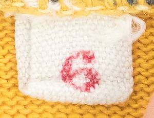 Match worn Footballshirt Borussia Dortmund 1968 - Original match-worn Borussia Dortmund shirt with the number 5, presumably worn by Wolfgang Paul in the 1968-1970 Bundesliga season. Status: ABA shirt shortened! --This jersey has a special history. Around the 1970s/1980s, a member of the Weist family, a Borussia Dortmund fan, wanted to attend a carnival event. For this reason, approximately 20 cm of the jersey was cut off, i.e., shortened, to make it fit better! Still an original BVB player jersey!     --Jersey comes directly from the Werner Weist collection (1949-2019) - Borussia Dortmund 1968 - 1971 (72/34), Werder Bremen 1971-1977 (145/33), Stuttgarter Kickers (1977-1978; 10/1); 3x DFB U-23 1970 + 1971). The buyer receives a certificate of authenticity and confirmation from the Weist family regarding the origin of the items. Condition: C - Bild 5