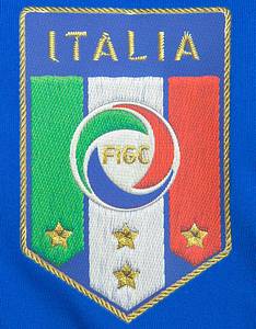 Original match worn / issued Spielertrikot von Italien mit der Rückennummer 16. Getragen von Daniele De Rossi in einem Spiel für die italienische Fußball Nationalmannschaft in der Saison 2014/2015. De Rossi ist Fußball Weltmeister 2006. Status:ABC. - Bild 4