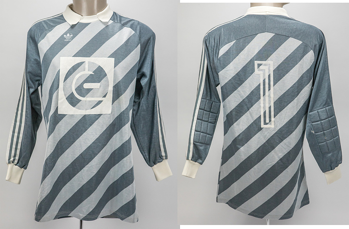 Wien, Rapid - Trikot 1984/1985  | Original match worn Torwart-Trikot von SK Rapoid Wien mit der Rückennummer 1. Getragen von Michael Konsel in einem Spiel der österreichischen Bundesliga in der Saison 1985/1986. Konsel spielte ab Januar 1985 für Rapid. Status:ABC.