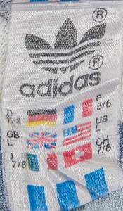 match worn football shirt Rapid Wien 1985 - Original match-worn goalkeeper shirt of SK Rapid Wien with the number 1. Worn by Michael Konsel in an Austrian Bundesliga match during the 1985/1986 season. Konsel played for Rapid from January 1985. Status: ABC --Goalkeeper jersey, long-sleeved, with arm padding; size 7/8; rubberized advertising print; printed adidas logo; flocked back number; jersey has signs of wear (adidas logo slightly faded); adidas. Condition: A- - Bild 5