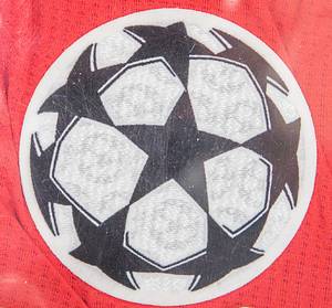 Original match worn Spielertrikot vom FC Bayern München mit der Rückennummer 8. Getragen von Javi Martinez am 06.11.2019 im Gruppenspiel der UEFA Champions League gegen Olympiakos Piraeus.  Bayern - Piraeus 2:0. Martinez ist Fußball Weltmeister 2010 und Europameister 2012. Status:AAB. - Bild 6