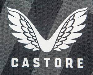 Sorry, no english description is available. ... match worn football shirt Bayer Leverkusen 2023 -  Condition: A.....Auswärts-Trikot kurzarm; Größe M; Vereins-Logo und Castore-Logo gummiert; Werbeaufdruck 'Barmenia' gummiert; Spielername, Rückennummer und Schriftzug 'Bayer04' gummiert; Schriftzug 'Werkself' auf Kragenrückseite gummiert; mit BL und trive Patch; Castore. Kommt aus der Sammlung eines Mitarbeiters von Bayern Leverkusen. - Bild 5