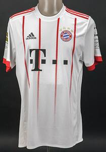 Original match worn Spielertrikot vom FC Bayern München mit der Rückennummer 2. Getragen von Sandro Wagner  am 21.04.2018 im Spiel der Fußball Bundesliga gegen Hannover 96. Hannover - Bayern 0:3. Wagner ist 8-facher Nationalspieler von Deutschland. Seltenes Away-Trikot von Kultspieler Sandro Wagner. Status:AAB. - Bild 2