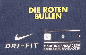 Original match worn Spielertrikot vom RB Leipzig mit der Rückennummer 4. Getragen von Willi Urban am 19.02.2018 im Spiel der Fußball Bundesliga gegen Eintracht Frankfurt. Frankfurt - RB 2:1. Urban ist 54-facher Nationalspieler von Ungarn. Status:AAB. - Bild 7