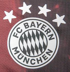 Original match worn Spielertrikot vom FC Bayern München mit der Rückennummer 10. Getragen von Leroy Sane am 01.12.2020 im Gruppenspiel der UEFA Champions League gegen Atletico Madrid.  Atletico - Bayern 1:1. Sane ist 69-facher Nationalspieler von Deutschland. Status:AAB. - Bild 4